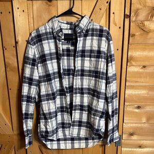 American Eagle Outfitters Men's Navy & White Plaid Shirt